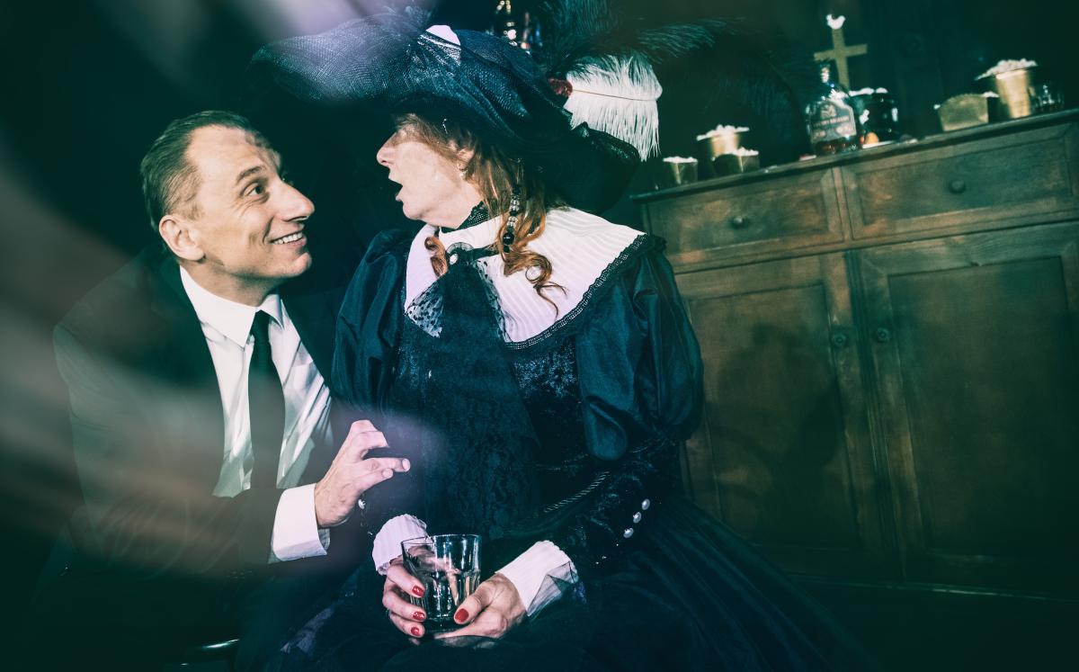 Fotografie z inscenace - Trhni si, otče!