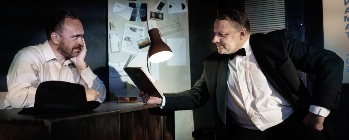 Fotografie z inscenace - Zpívat jako Gigli