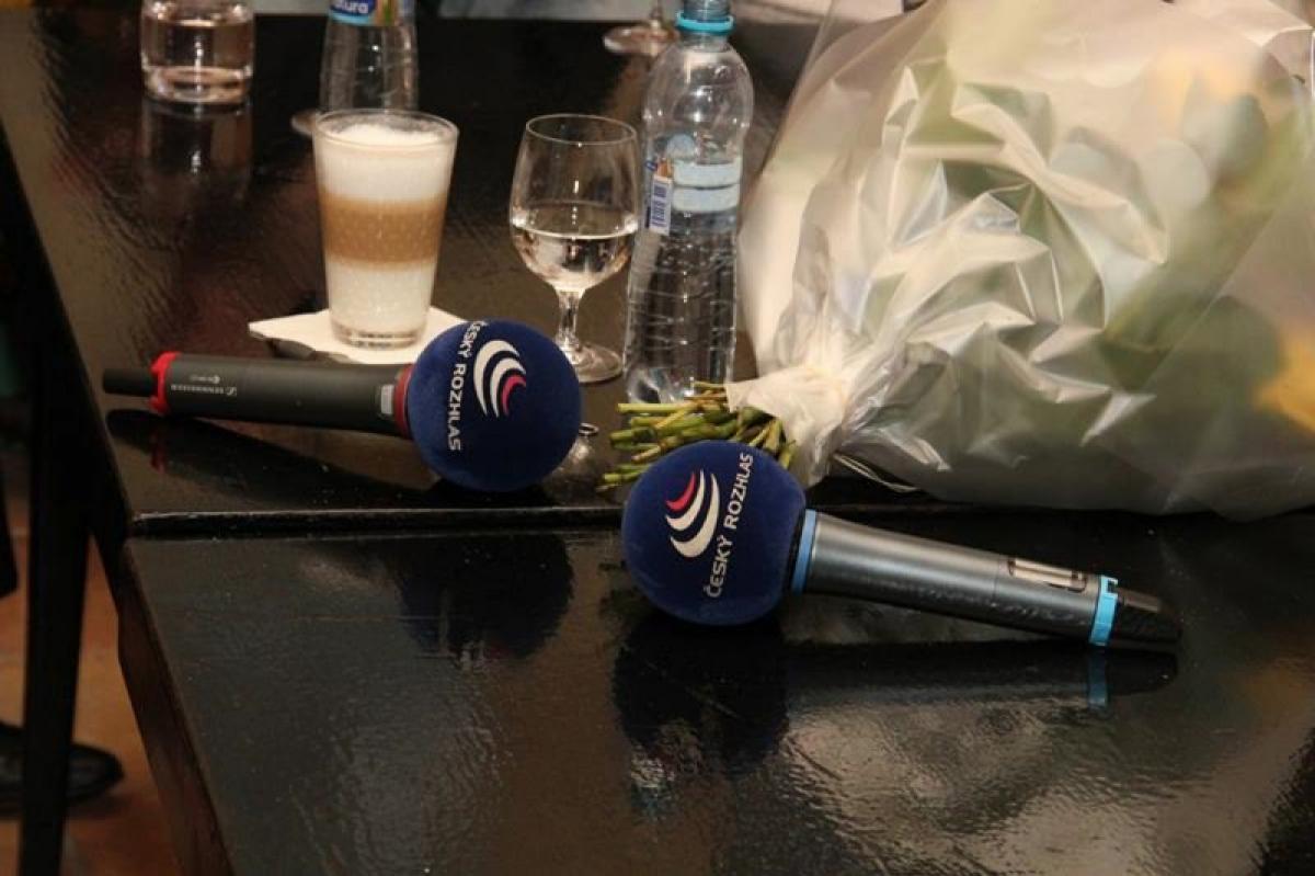 Novinky - Kdo židli má, bydlí! s A. Vránovou a prof. Benešem